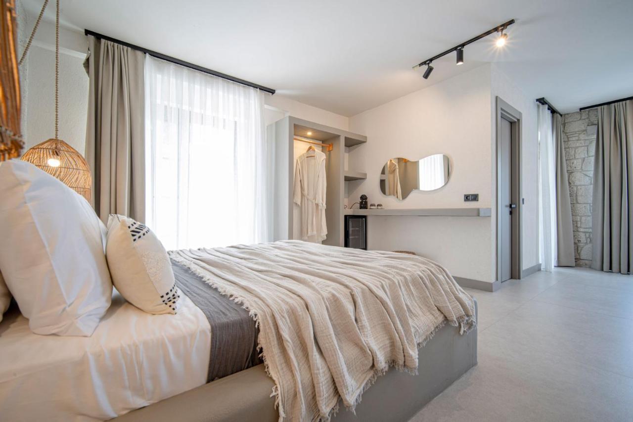 Derin Alacati (Adults Only) Buitenkant foto